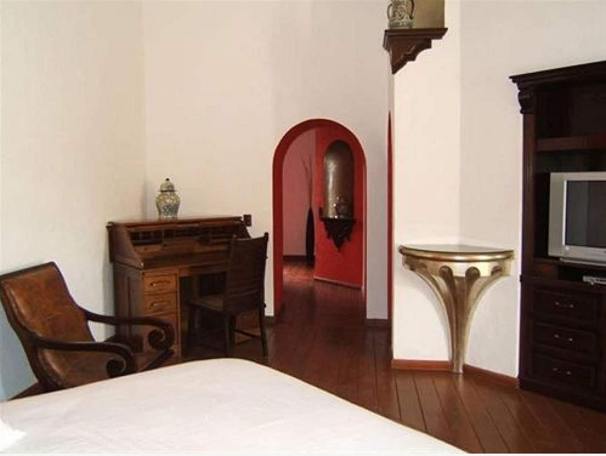 Hotel Boutique Casona De La China Poblana - Adults Only プエブラ エクステリア 写真